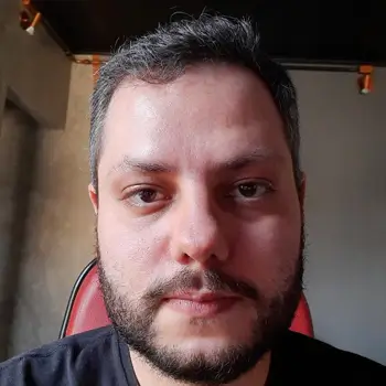 Henrique Custódio - Analista de Dados, Gestor de Tráfego e Marketing